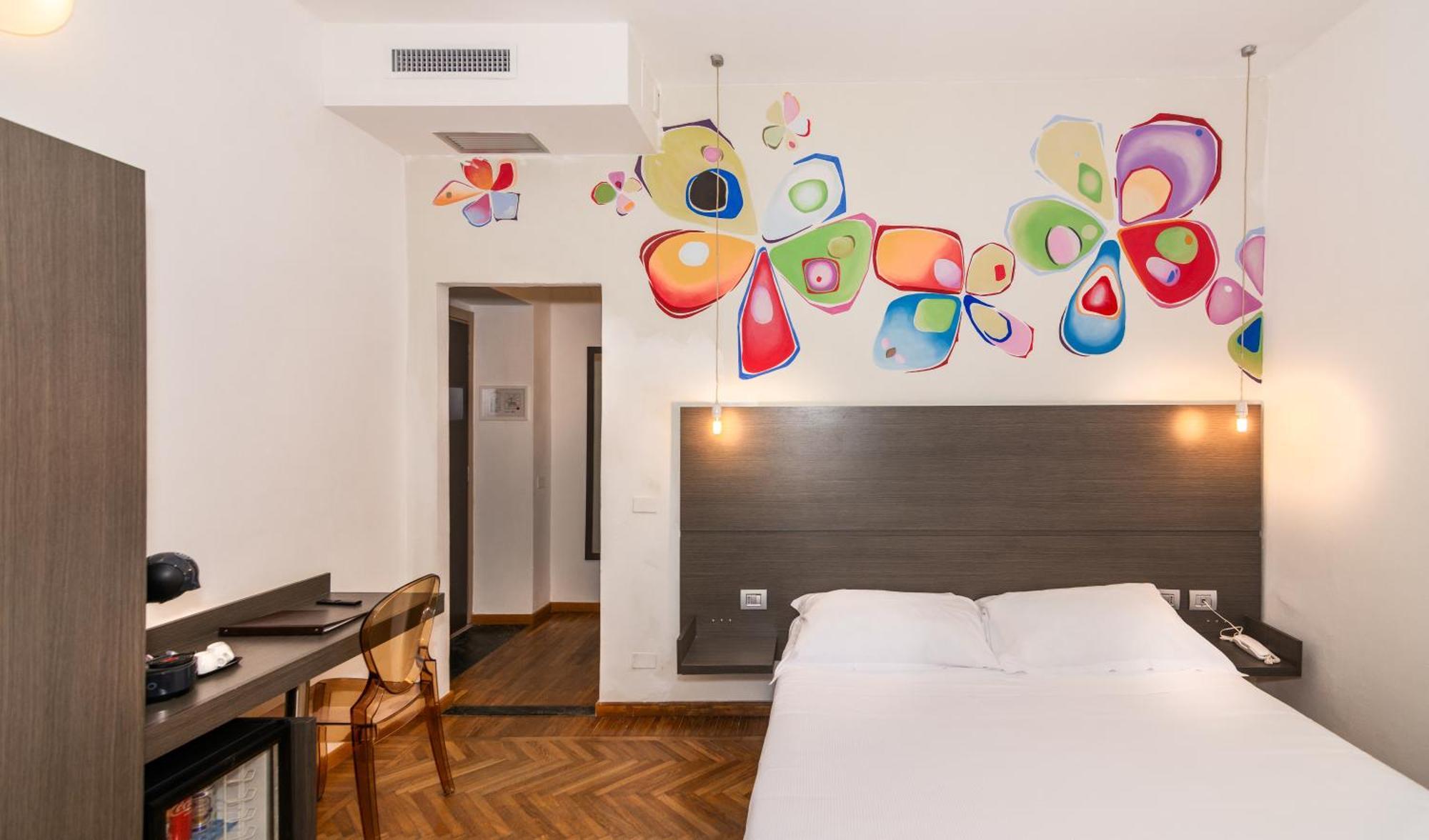 Hotel Tirreno Marina di Massa Exteriör bild